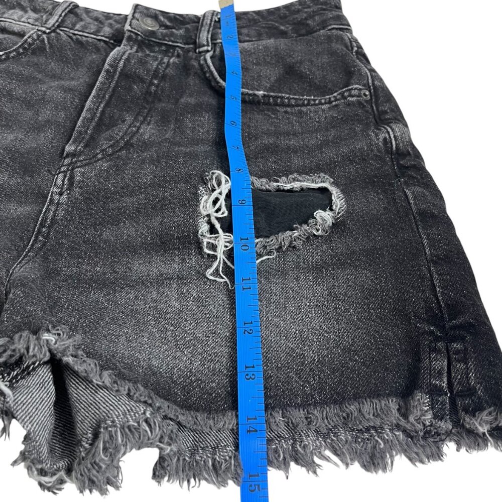Zara Black distressed high rise denim button fly shorts - Picture 7 of 12
